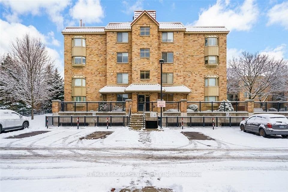 3499 UPPER MIDDLE Road 211, Burlington, ON L7R 3X5 – main photo