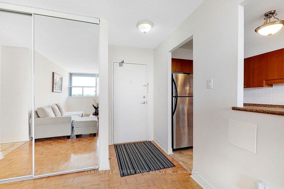 3501 Glen Erin Drive 905, Mississauga, ON L5L 2E9 – photo 2
