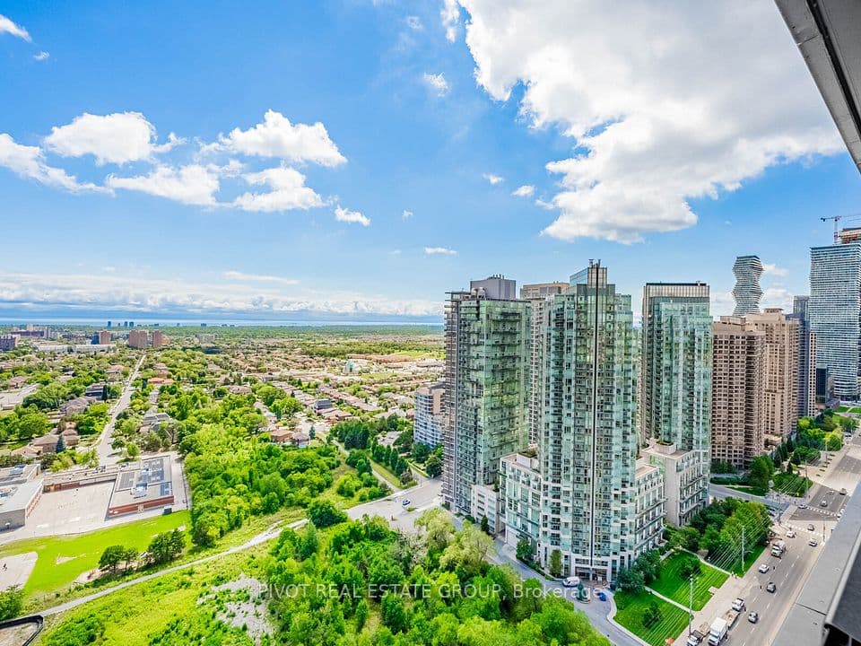 135 City Centre Drive UPH01, Mississauga, ON L5B 1M7 – photo 3