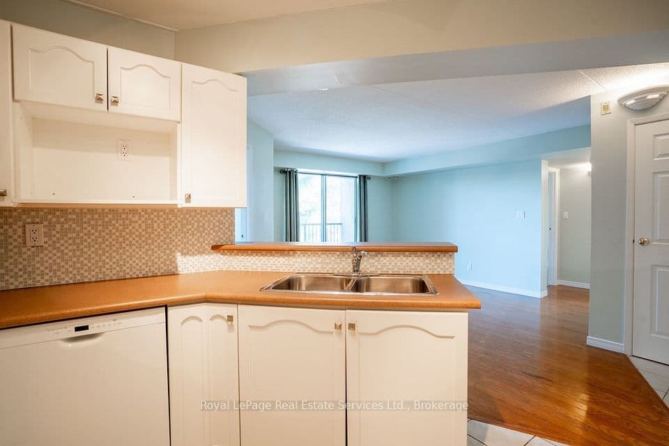 3499 Upper Middle Road 214, Burlington, ON L7M 4M7 – photo 3