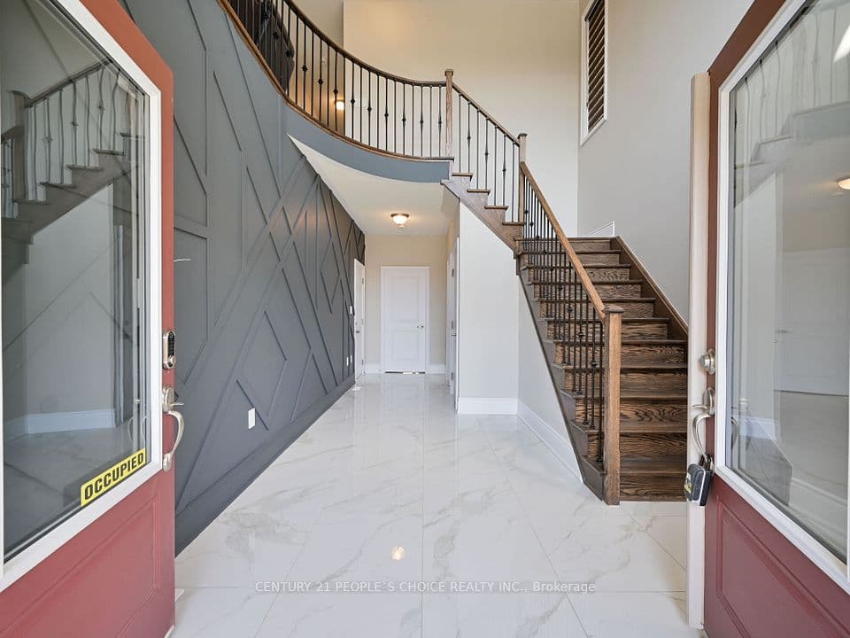 12 Junior Road, Brampton, ON L7A 5J4 – photo 3