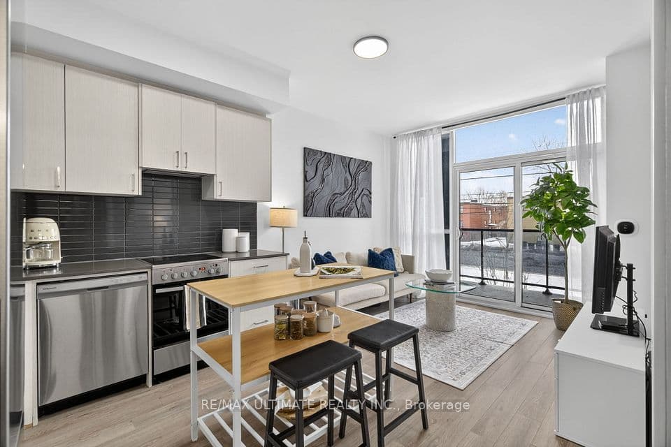 50 George Butchart Drive 106, Toronto, ON M3K 0C9 – main photo