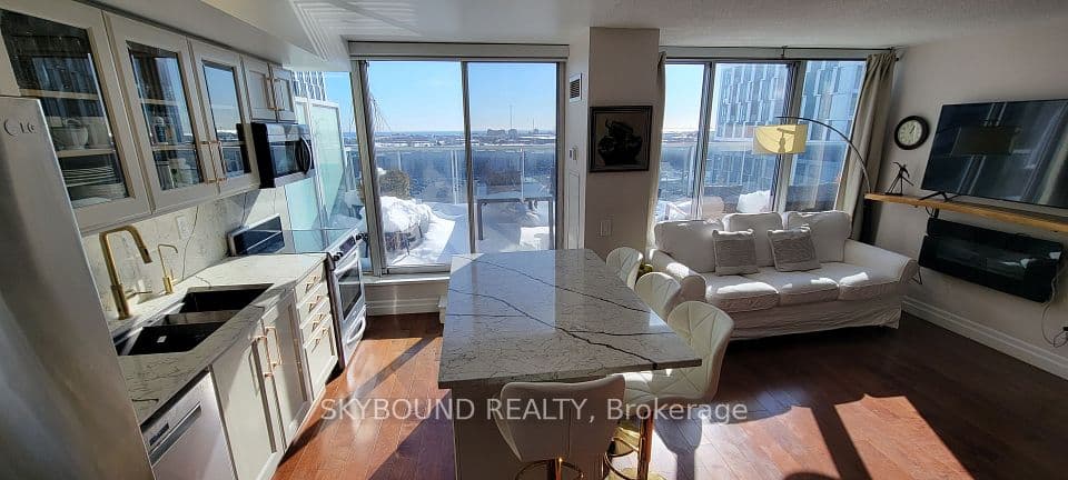 1040 The Queensway 919, Toronto, ON M8Z 0A7 – photo 3