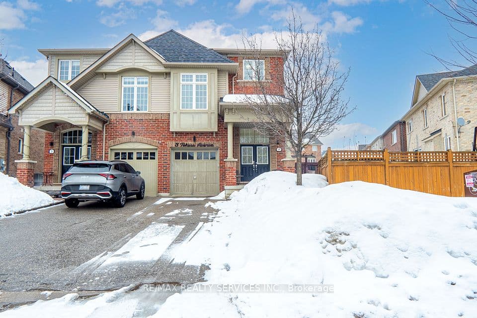 3 Tokara Avenue, Caledon, ON L7C 3P3 – main photo