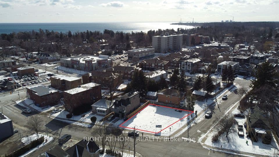 10 B and C Benson Avenue, Mississauga, ON L5H 2P2 – photo 3