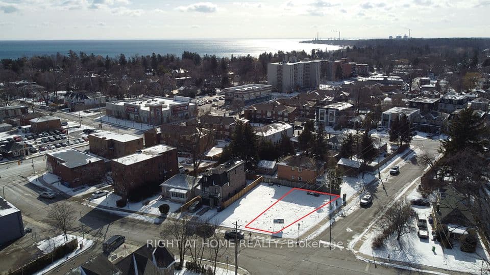 10C Benson Avenue, Mississauga, ON L5H 2P2 – photo 3