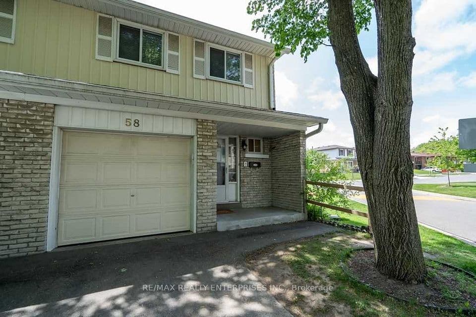 830 Stainton Drive 58, Mississauga, ON L5C 2Z3 – main photo