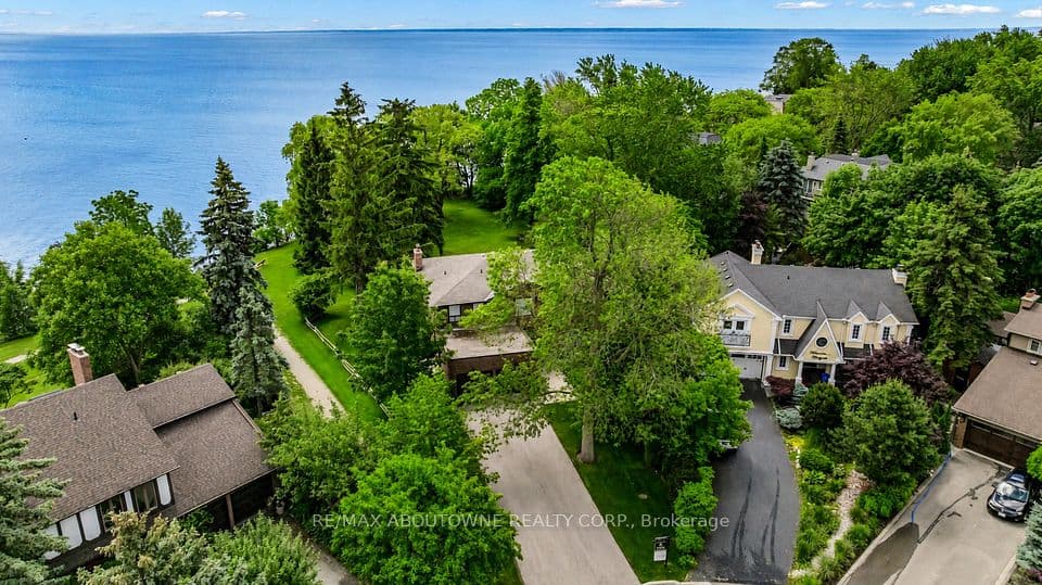 20 Arkendo Drive, Oakville, ON L6J 5T9 – main photo