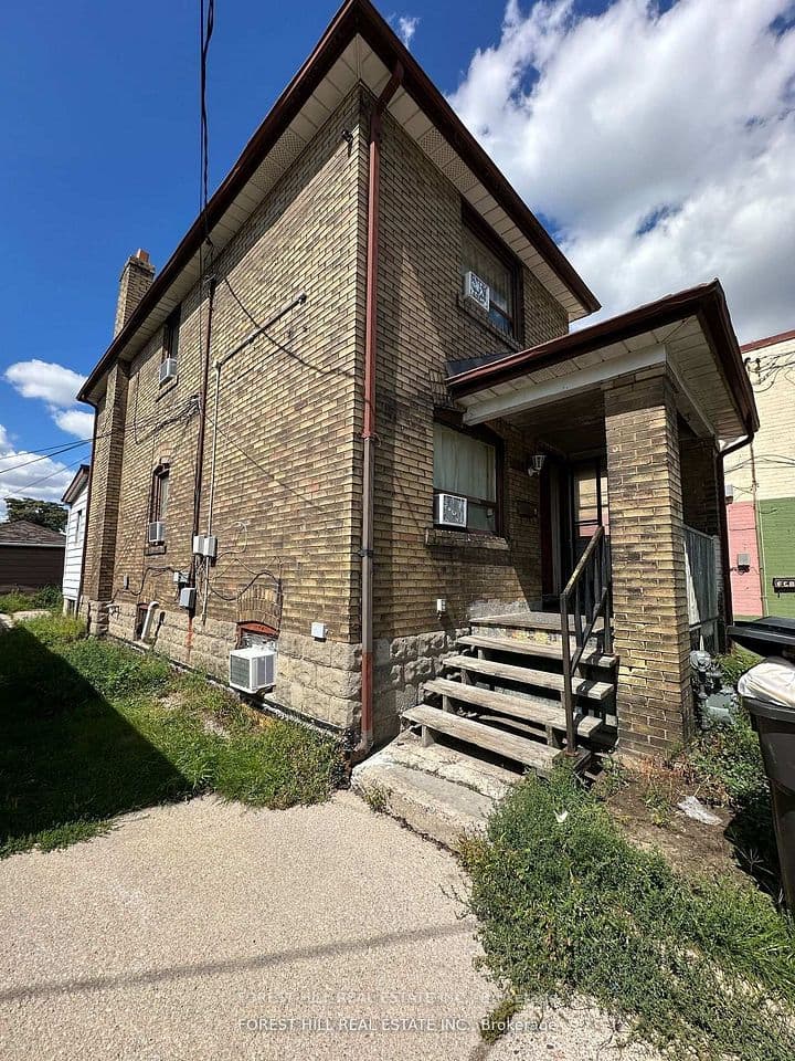 666 Jane Street, Toronto, ON M6N 4A7 – photo 2