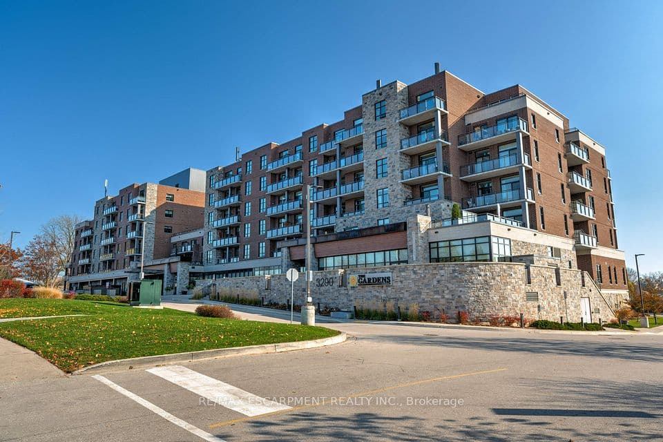 3290 New Street 106, Burlington, ON L7N 1M8 – photo 2