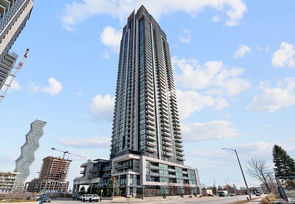3975 Grand Park Drive 3301, Mississauga, ON L5B 4M6 – main photo