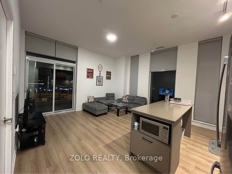10 Lagerfeld Drive 604, Brampton, ON L7A 5L3 – photo 2