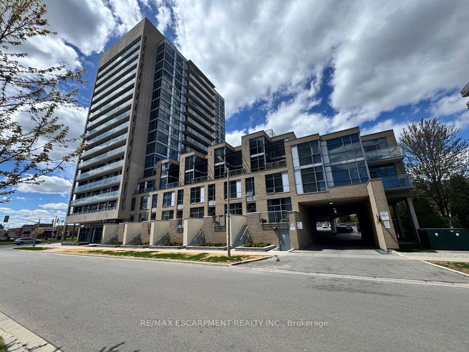 1940 Ironstone Drive 809, Burlington, ON L7L 0E4 – photo 2