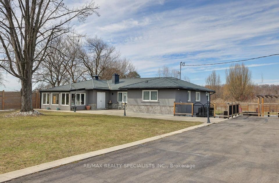 1181 Lower Base Line E, Milton, ON L9E 0S5 – main photo
