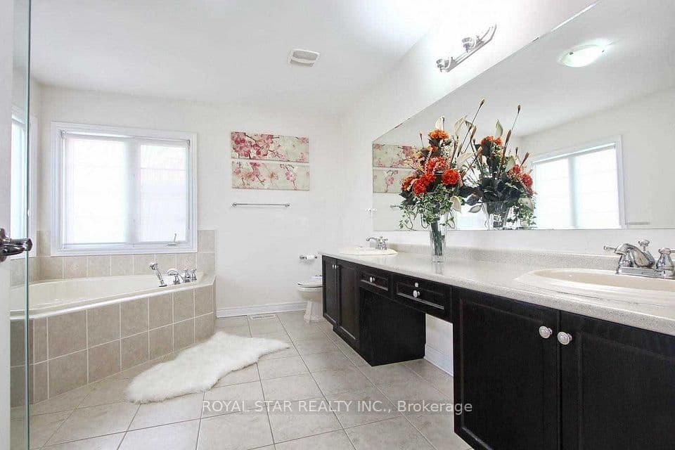 38 Riverglen Street, Brampton, ON L6P 3C1 – photo 3