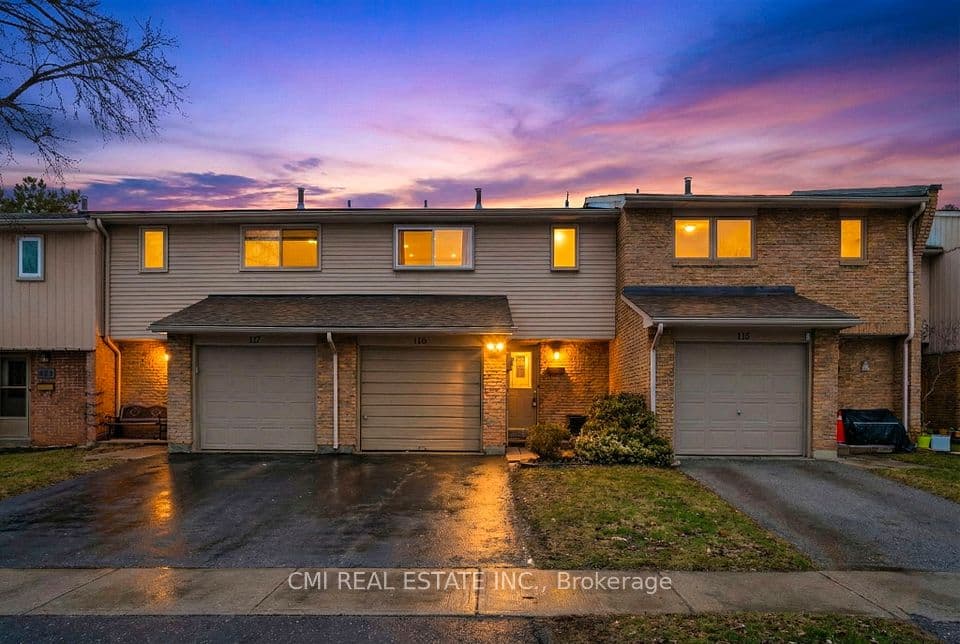 1538 Lancaster Drive 116, Oakville, ON L6H 2Z3 – main photo