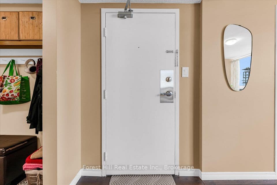 20 Speers Road 502, Oakville, ON L6K 3R5 – photo 2