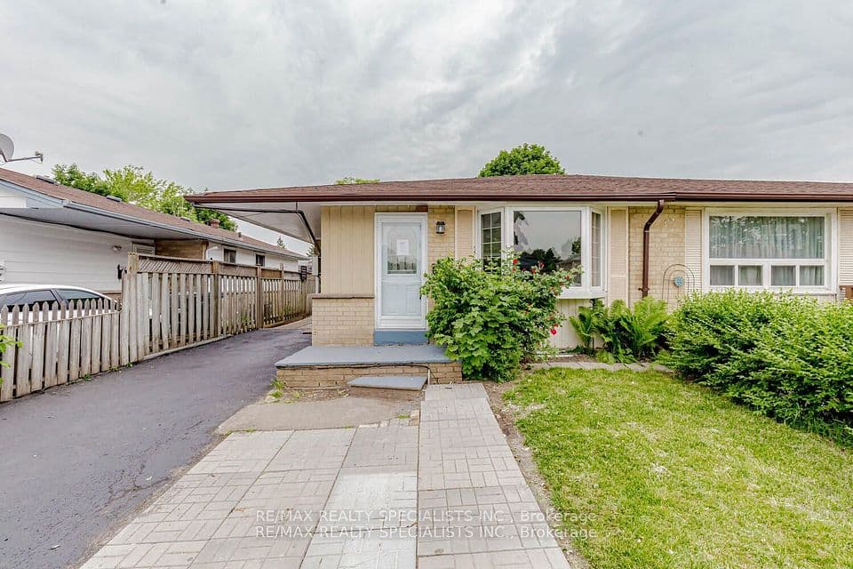 39 Seaborn Road, Brampton, ON L6V 2B8 – main photo