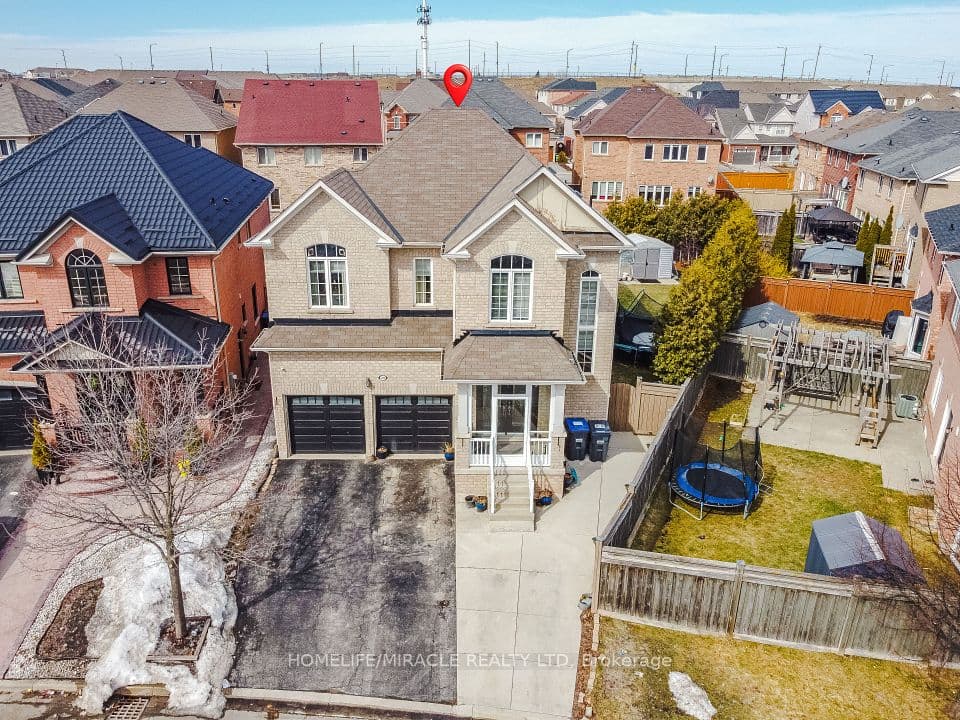 28 Iverson Drive, Brampton, ON L6X 0L6 – main photo