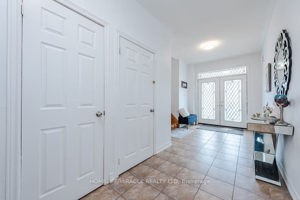28 Iverson Drive, Brampton, ON L6X 0L6 – photo 3