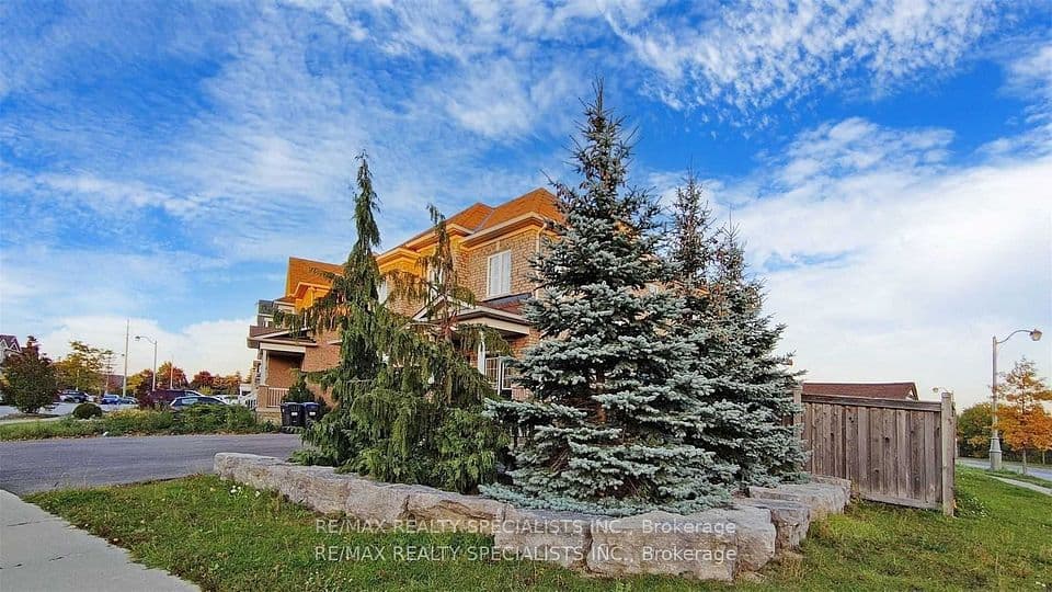92 Kettlewell Crescent, Brampton, ON L6R 0T1 – photo 2