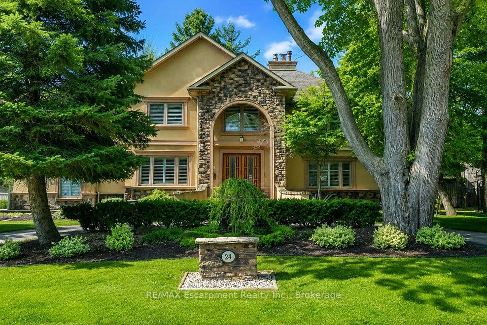 24 Birkbank Drive, Oakville, ON L6J 4Y9 – main photo