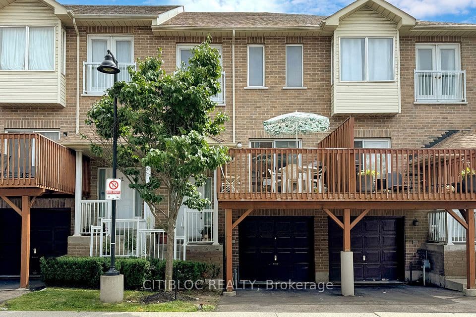 3029 Finch Avenue W 13, Toronto, ON M9M 0A2 – main photo