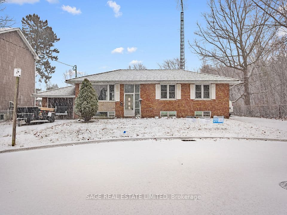 836 Tenth Street, Mississauga, ON L5E 1S6 – photo 2