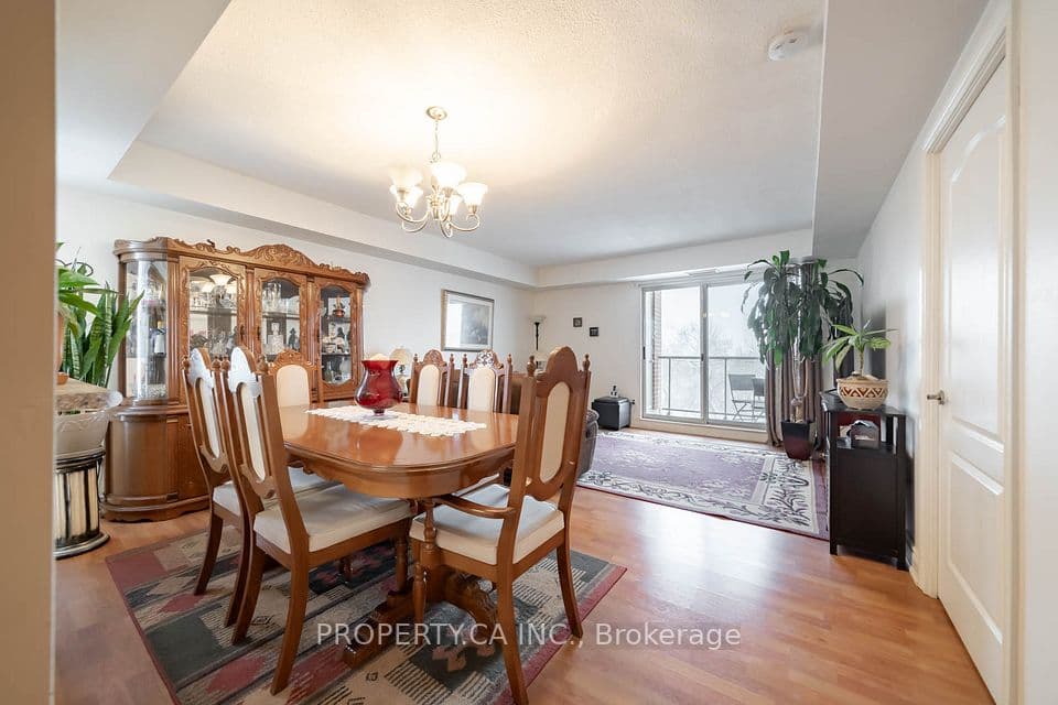 2088 Lawrence Avenue W 609, Toronto, ON M9N 3Z9 – photo 3