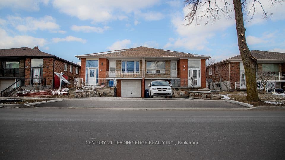 34 Petiole Road, Toronto, ON M3N 2B4 – main photo