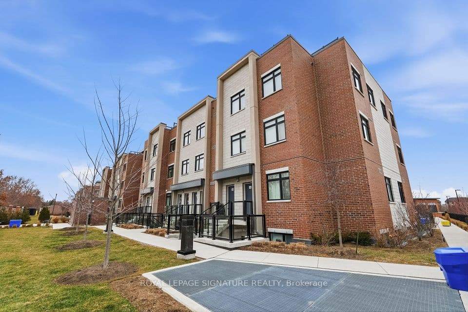 1062 Douglas McCurdy Common 227, Mississauga, ON L5G 0C6 – main photo