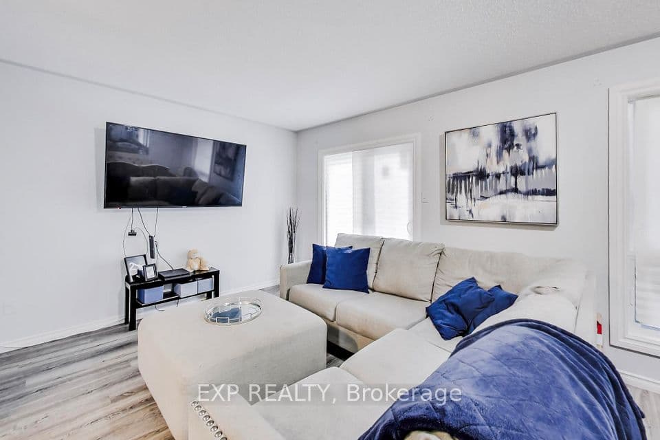 83 Wickstead Court, Brampton, ON L6R 1N8 – photo 3