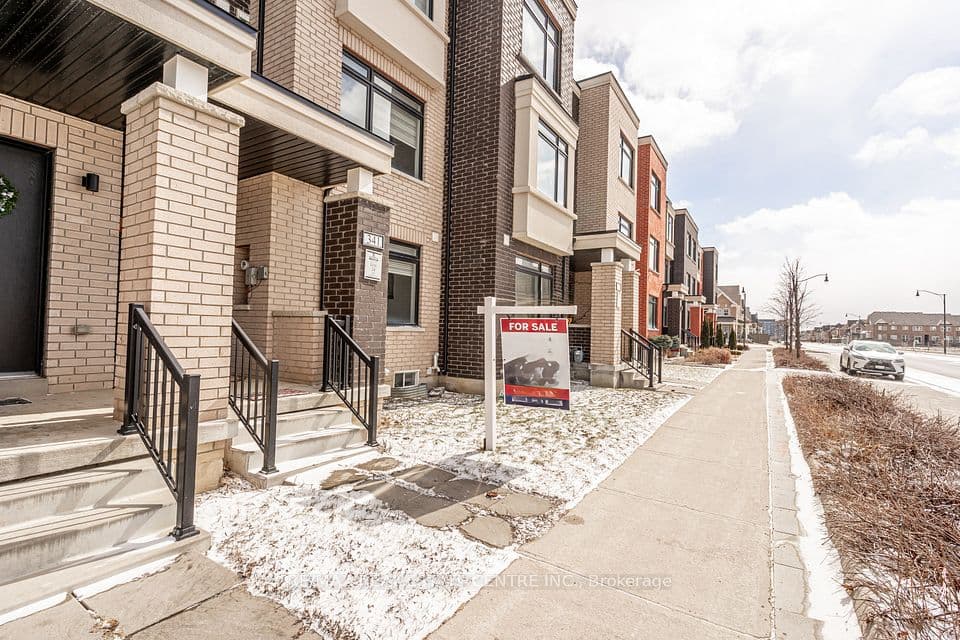 341 Veterans Drive, Brampton, ON L7A 0B2 – photo 2