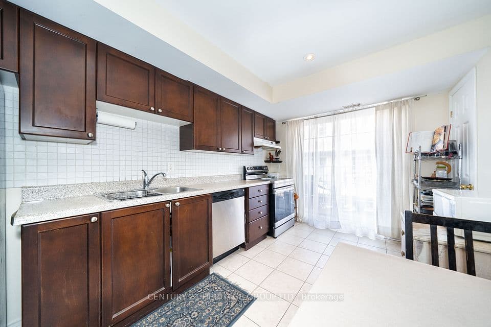 64 Sidney Belsey Crescent 301, Toronto, ON M6M 5J4 – photo 2