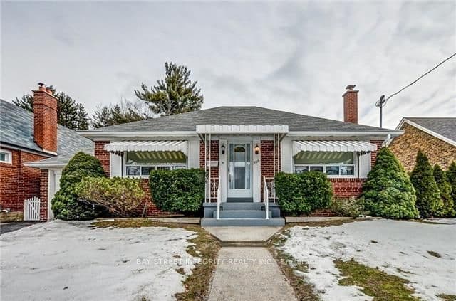 889 Royal York Road, Toronto, ON M8Y 2V5 – main photo