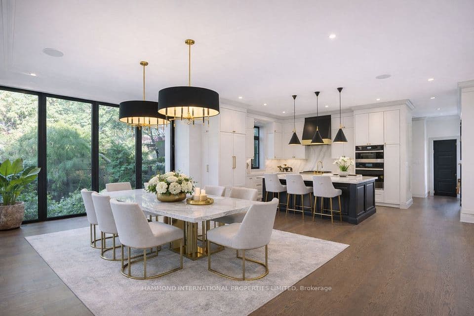 4 Braywin Drive, Toronto, ON M9P 2P1 – main photo