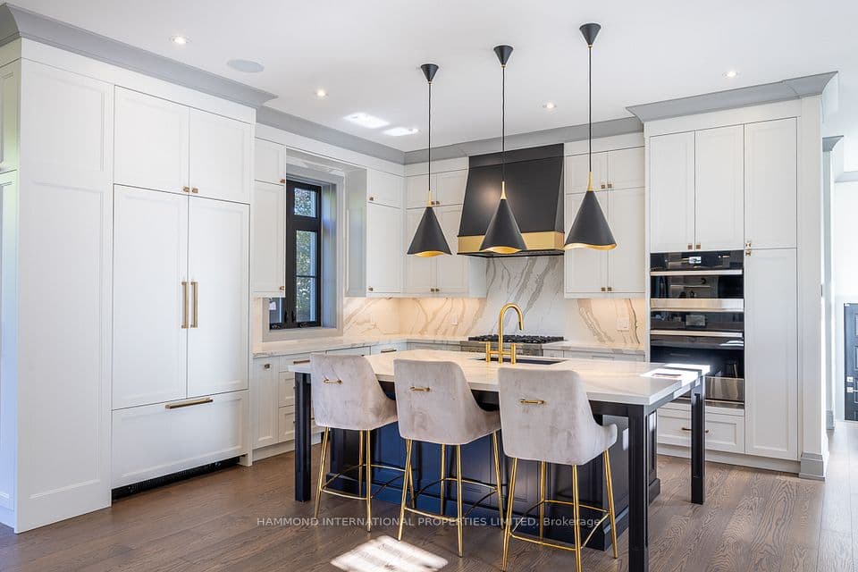 4 Braywin Drive, Toronto, ON M9P 2P1 – photo 3