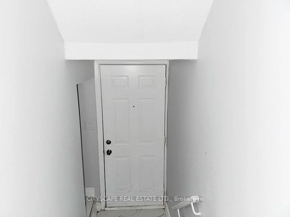 1055 Dundas Street E 192, Mississauga, ON L4Y 3X6 – photo 3