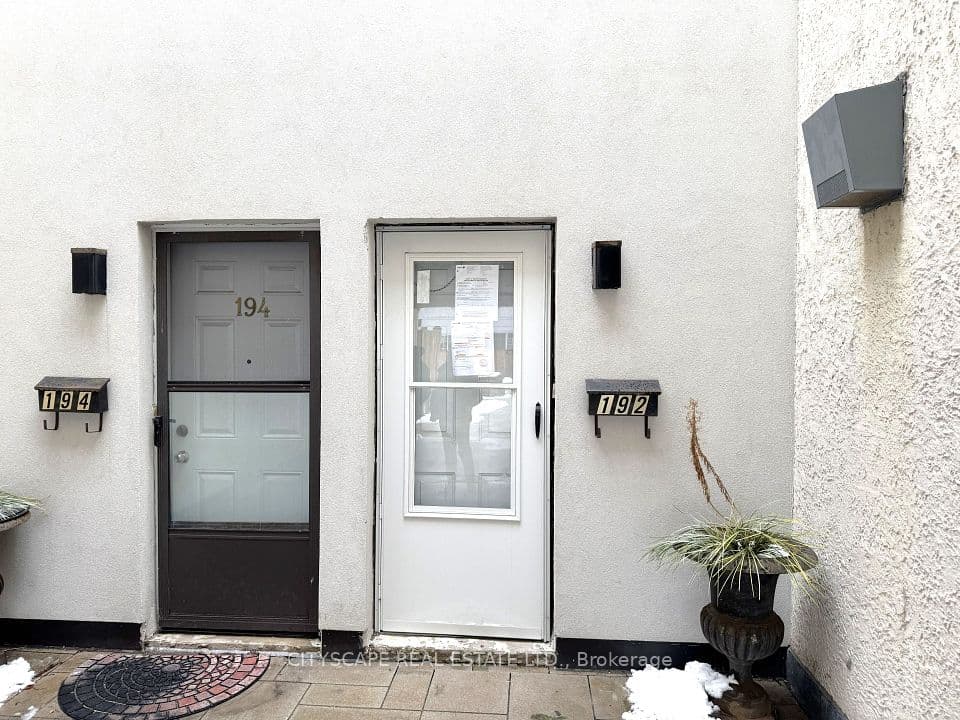 1055 Dundas Street E 192, Mississauga, ON L4Y 3X6 – photo 2