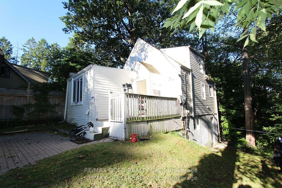 961 Lakeshore Road W, Mississauga, ON L5H 1H8 – photo 2