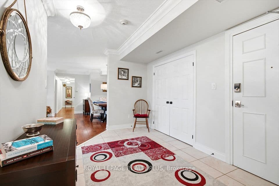 390 Upper Middle Road E 305, Oakville, ON L6H 0A5 – photo 3