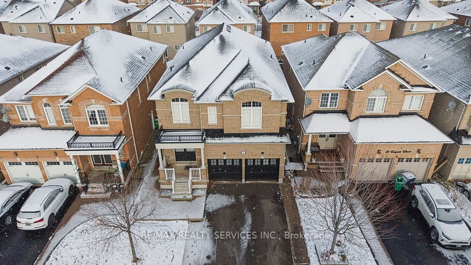 16 Fallgate Drive, Brampton, ON L6X 0R5 – photo 3