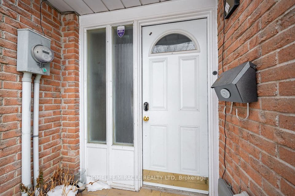 150 Enderby Crescent 150, Brampton, ON L6T 4C7 – photo 3