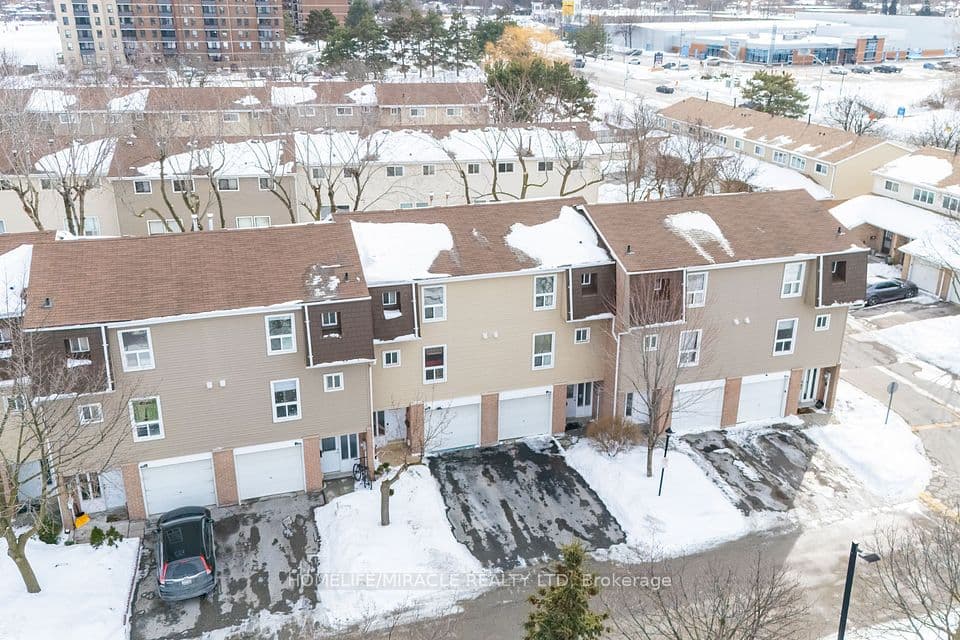 150 Enderby Crescent 150, Brampton, ON L6T 4C7 – photo 2