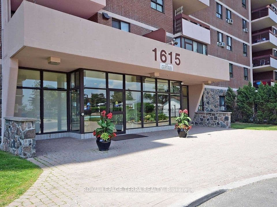 1615 Bloor Street E 305, Mississauga, ON L4X 1S2 – main photo