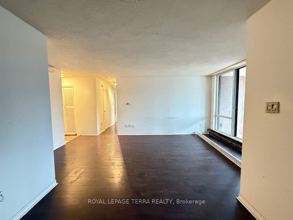 1615 Bloor Street E 305, Mississauga, ON L4X 1S2 – photo 2