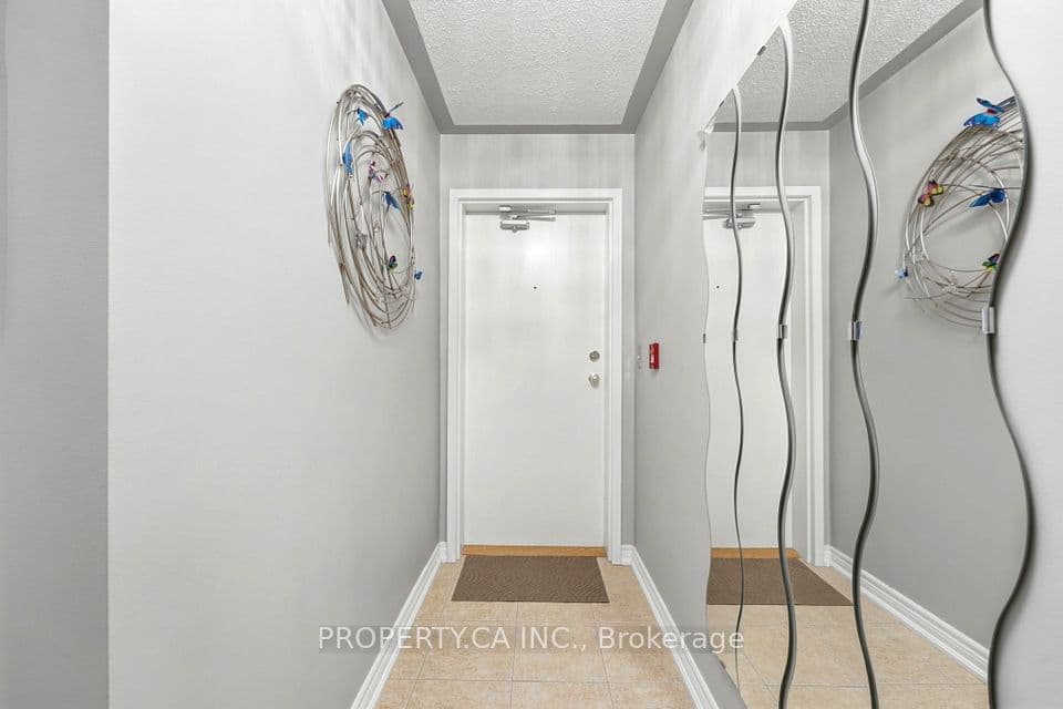 157 Isaac Devins Boulevard 6, Toronto, ON M9M 0C5 – photo 3