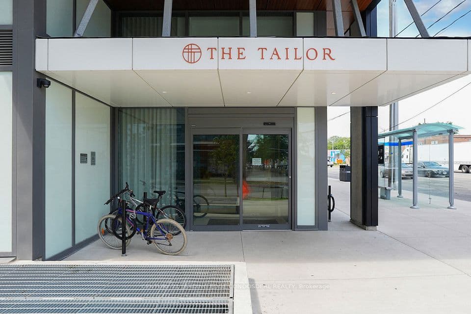 1195 The Queensway 104, Toronto, ON M8Z 1R6 – photo 2