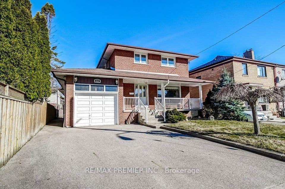 334 Rimilton Avenue, Toronto, ON M8W 2E4 – main photo