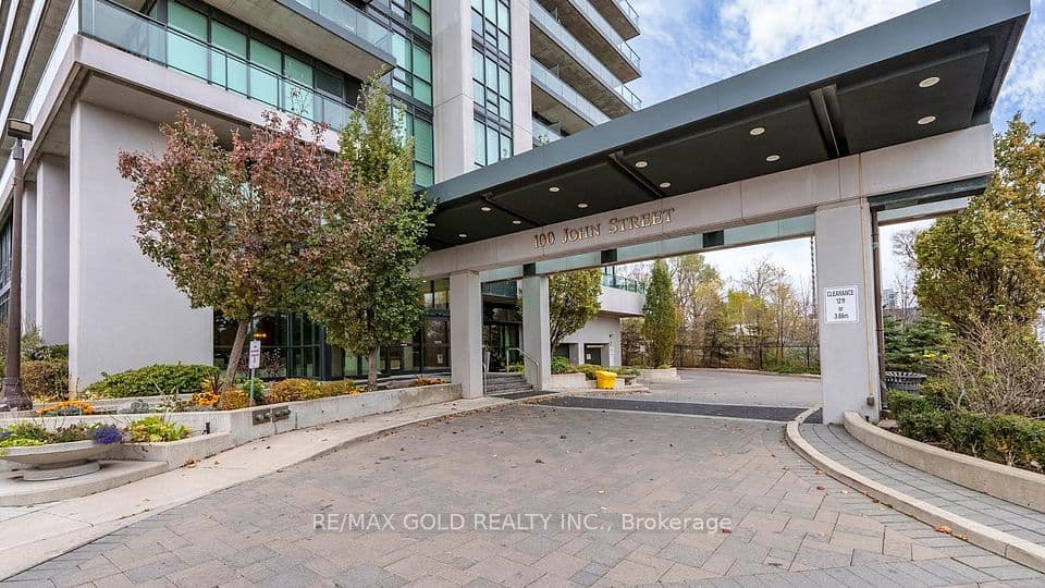 100 John Street 2407, Brampton, ON L6W 0A8 – main photo